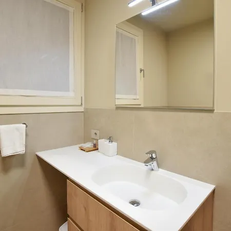1 Bedroom Lovely In Appartamento